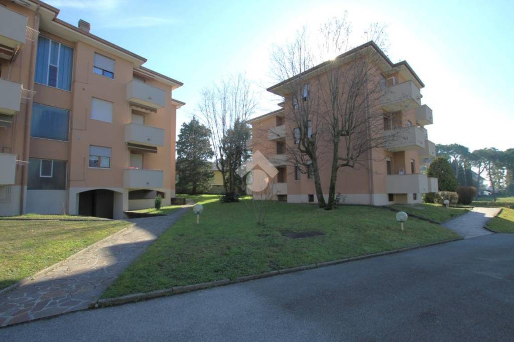 Appartamento in vendita a Bulciago via Cesare Cantù, 46