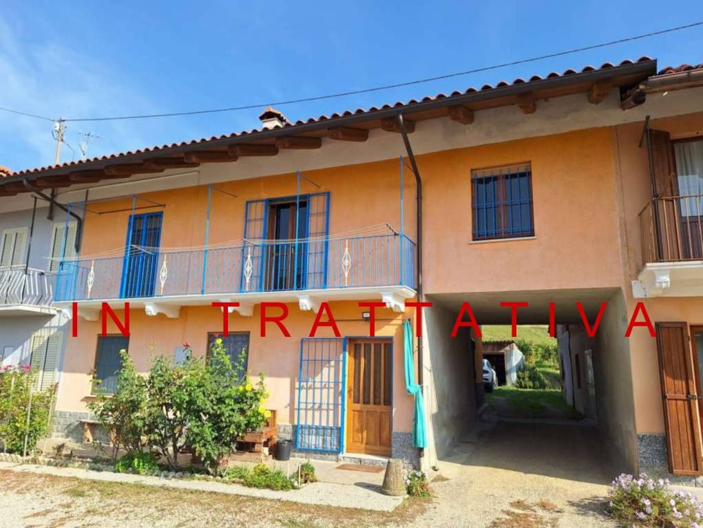 Villa in vendita a Monticello d'Alba borgo Casà, 52