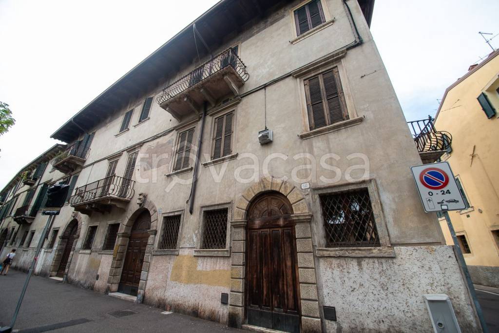 Ufficio in vendita a Verona stradone Porta Palio