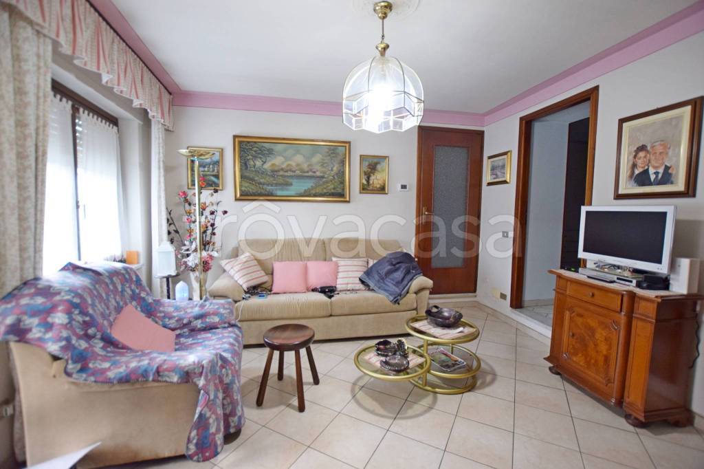 Appartamento in vendita a Frabosa Sottana via Bertola, 9