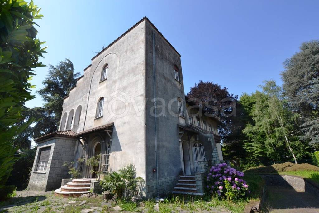 Villa Bifamiliare in vendita a Biella via Tancredi Galimberti, 18