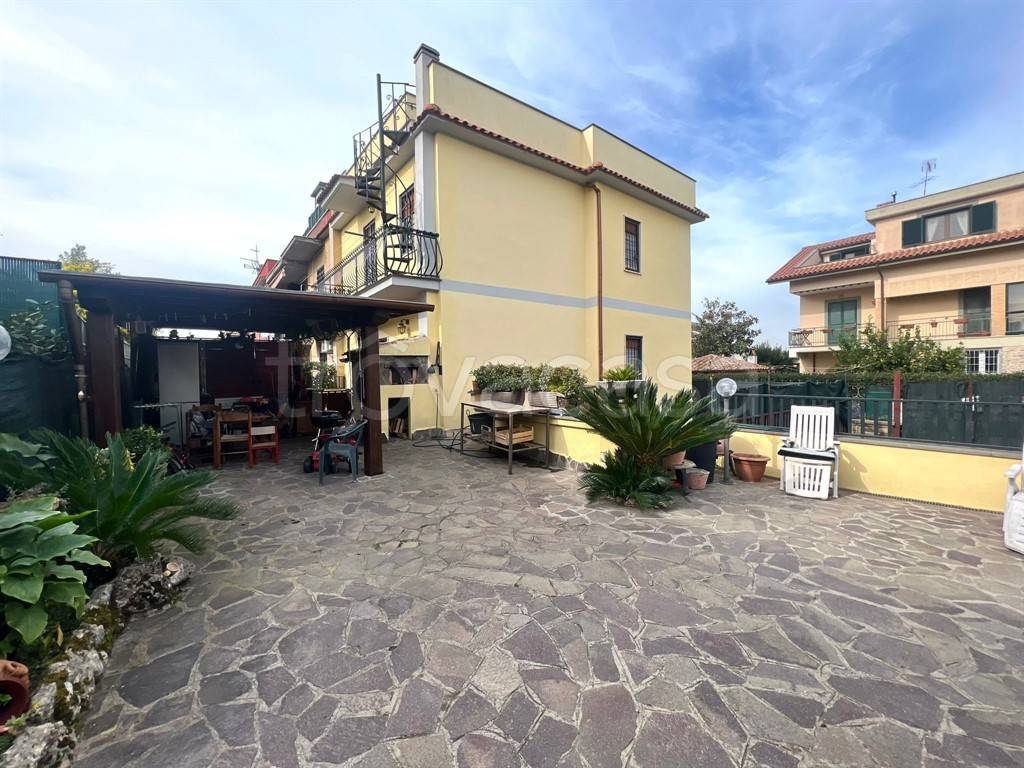 Villa in vendita a Ciampino via dell'Acqua Acetosa