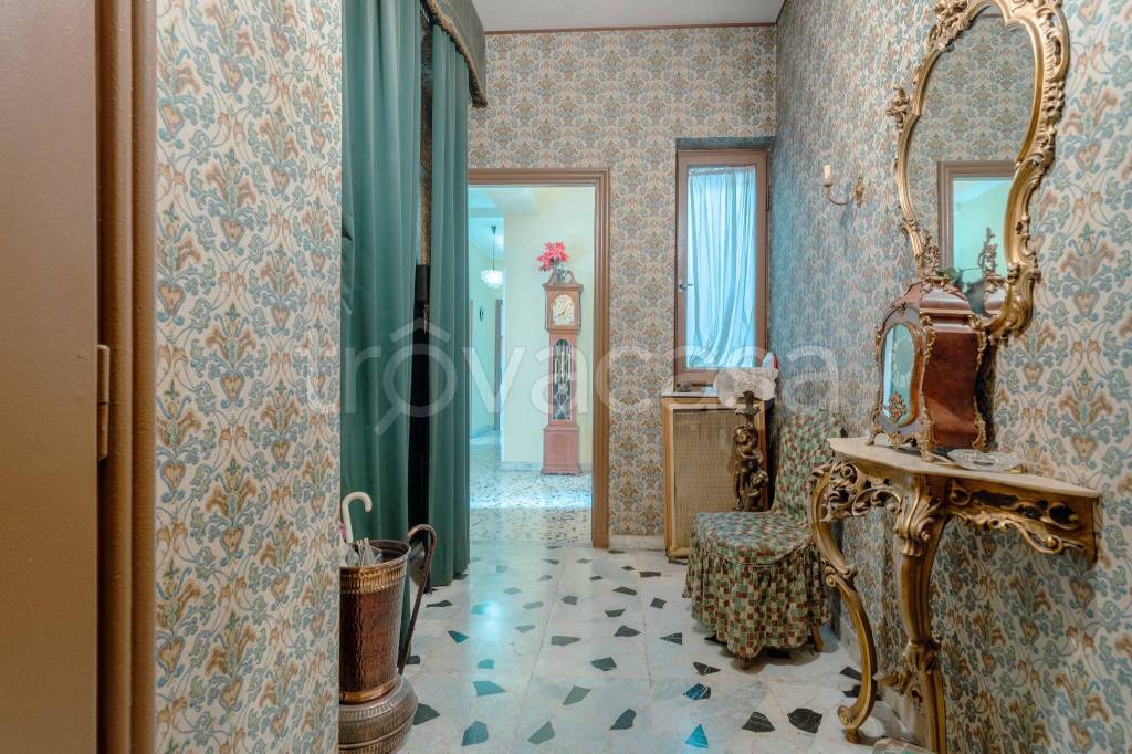 Appartamento in vendita a Roma via Teulada, 71