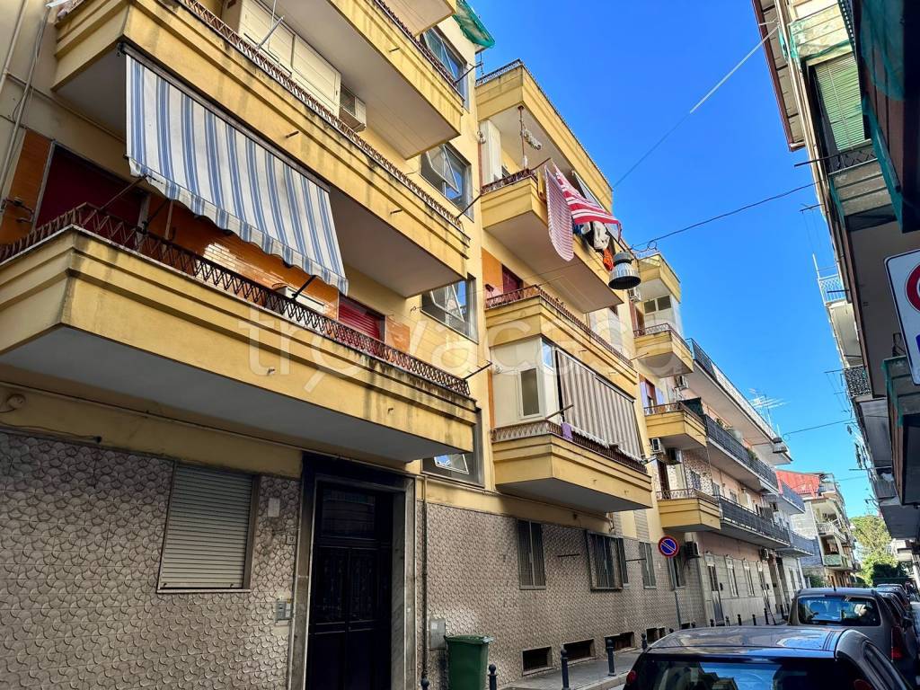 Appartamento in vendita a Sant'Antimo via Grigoris Lambrakis