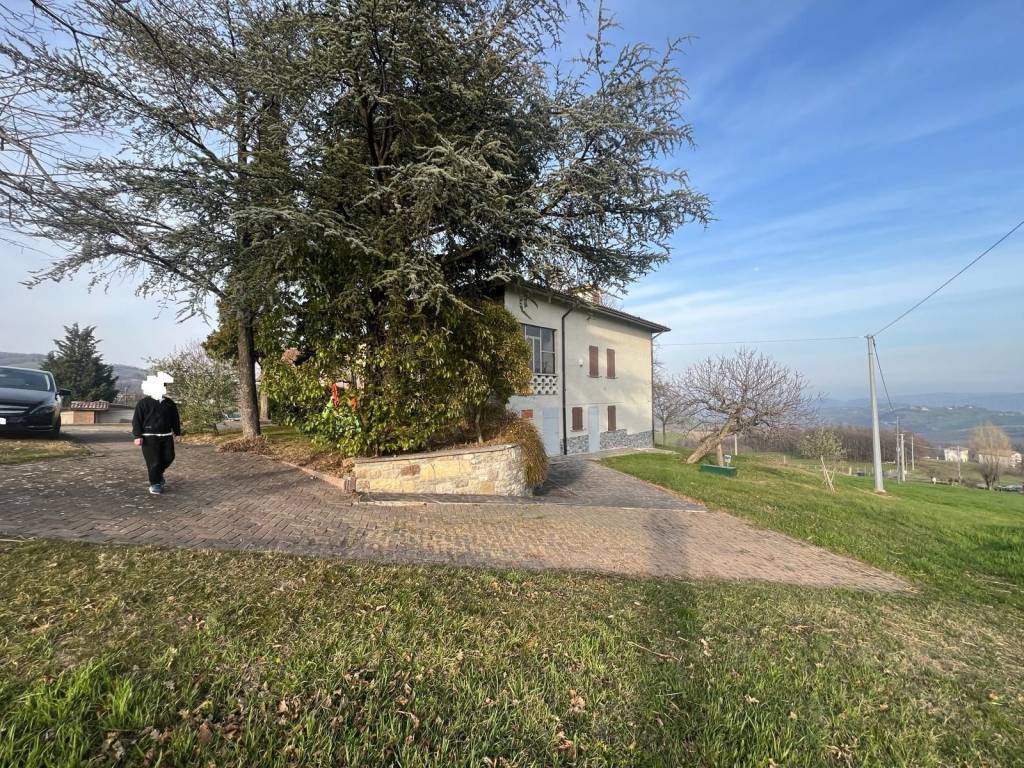 Casale in vendita a Serramazzoni via San Dalmazio