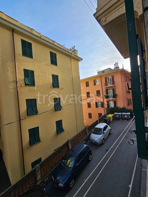 Appartamento in vendita a Genova via Col di Lana