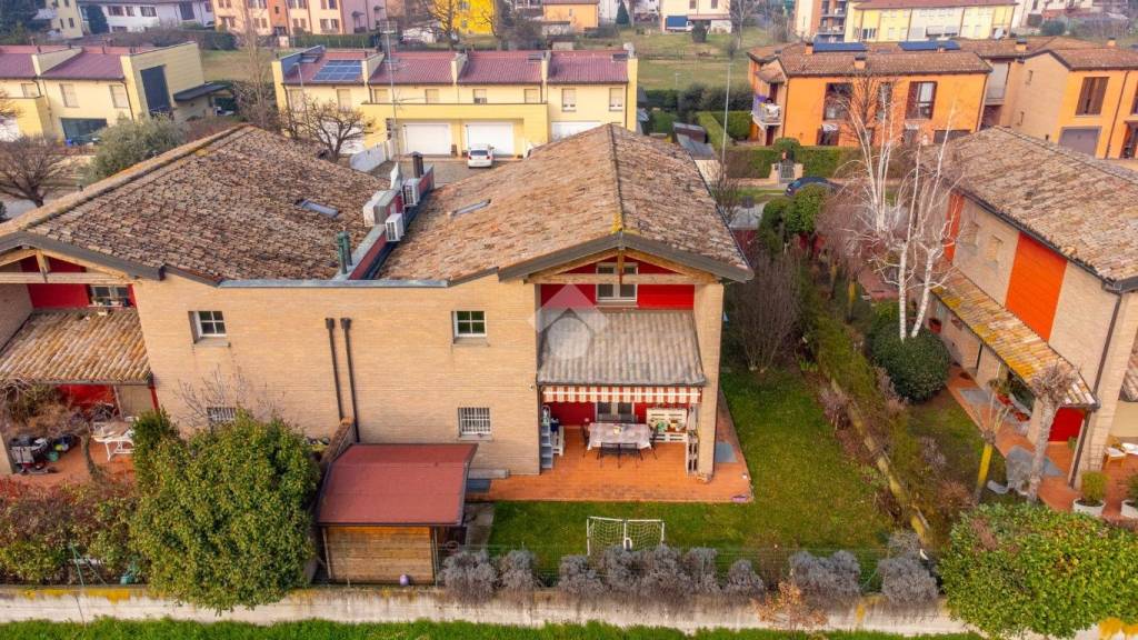 Villa Bifamiliare in vendita a Parma via Augusto Murri, 11