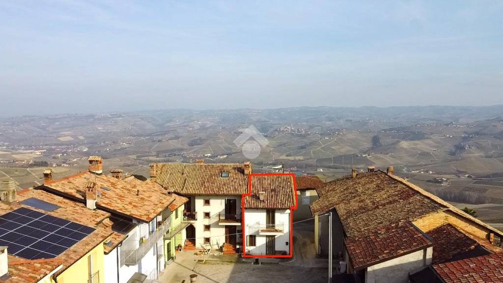 Casa Indipendente in vendita a La Morra borgata Croera, 35