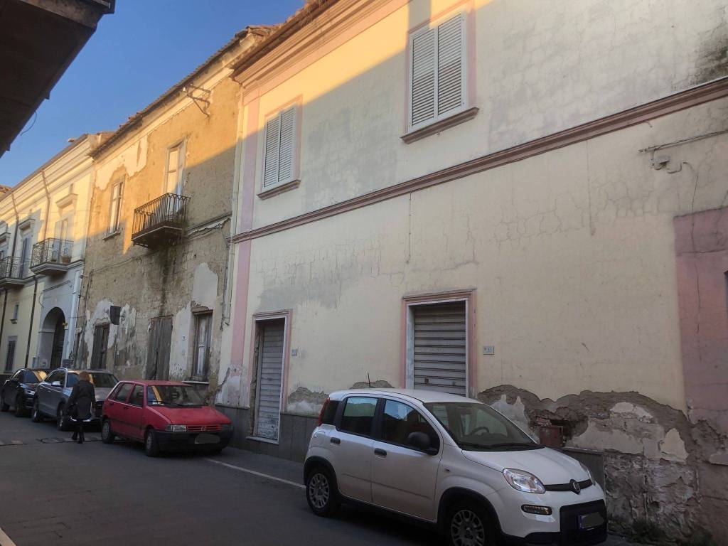 Casa Indipendente in vendita a Marcianise via Felice