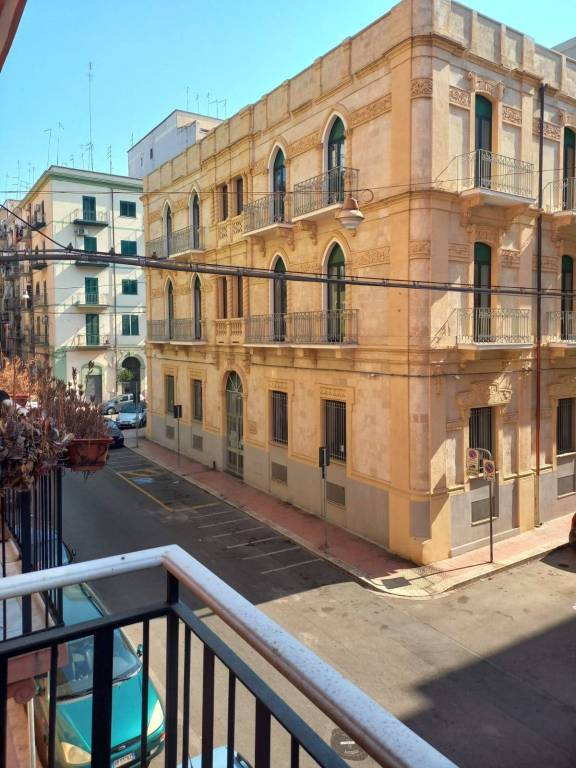 Appartamento in vendita a Taranto via Temenide, 76