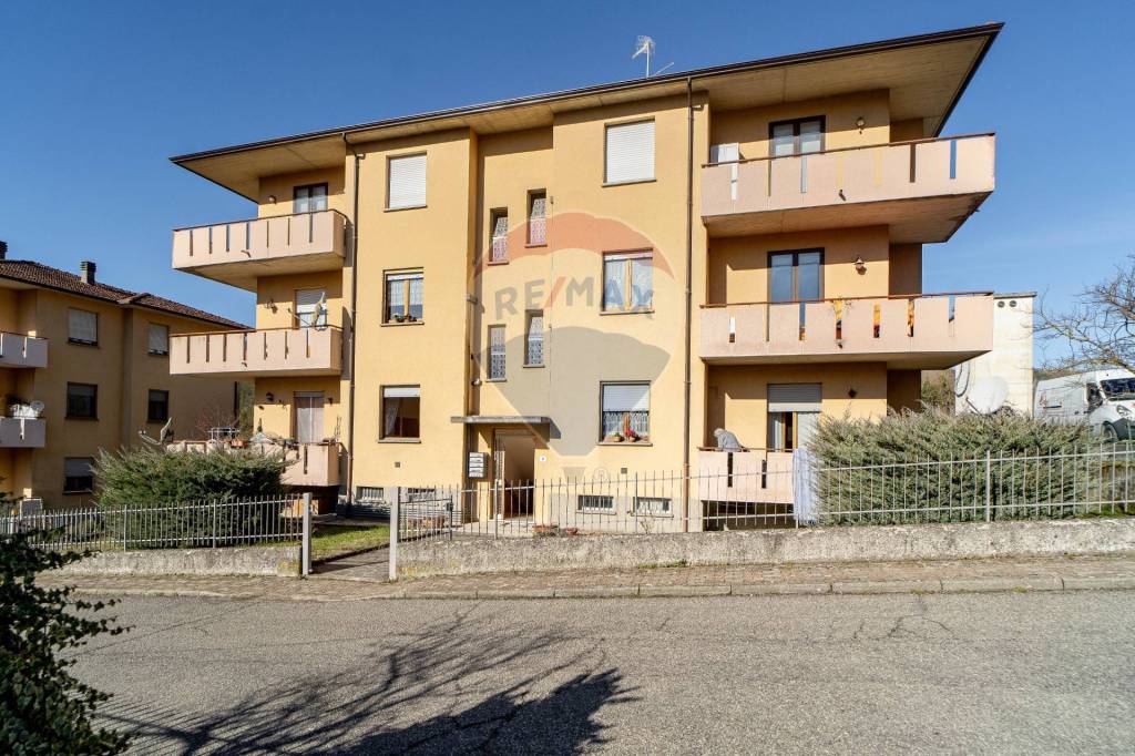 Appartamento in vendita a Solignano via Arturo Toscanini, 2