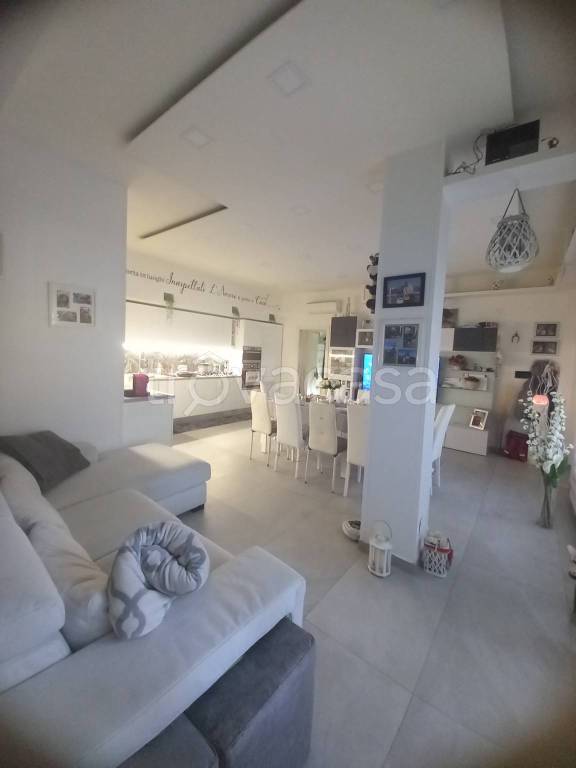 Appartamento in in vendita da privato a Fonte Nuova via Vincenzo Cuoco, 31