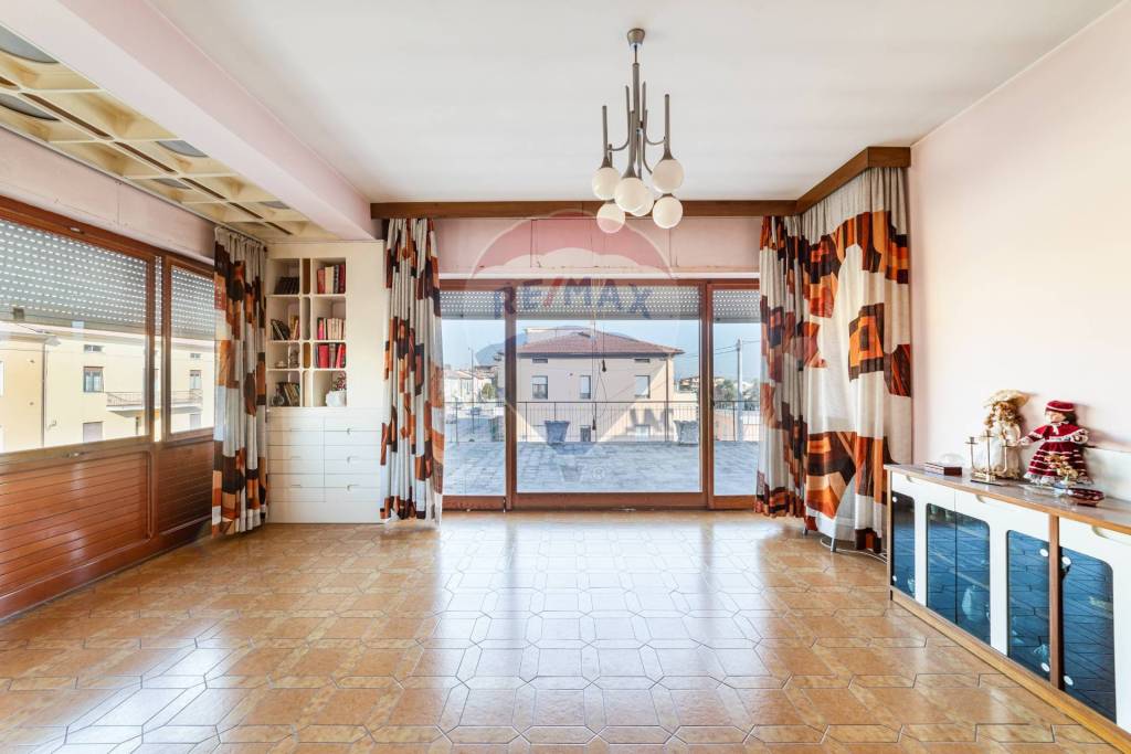 Appartamento in vendita a Maiolati Spontini via Francesco Baracca, 12