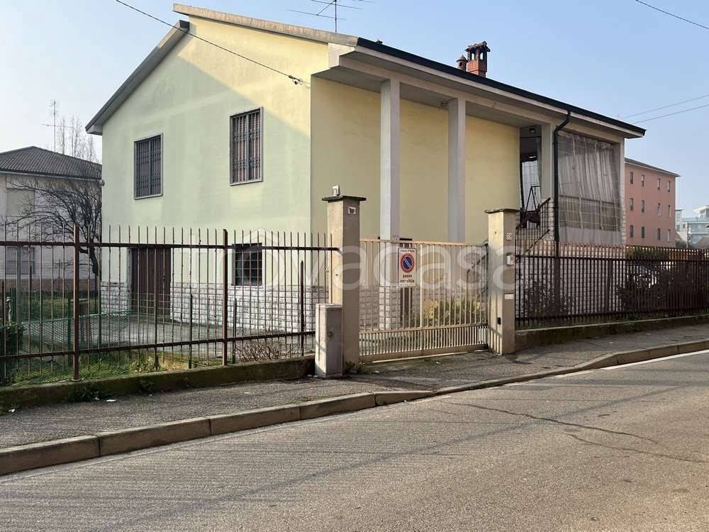 Villa in vendita a Paullo via Martiri della Fede