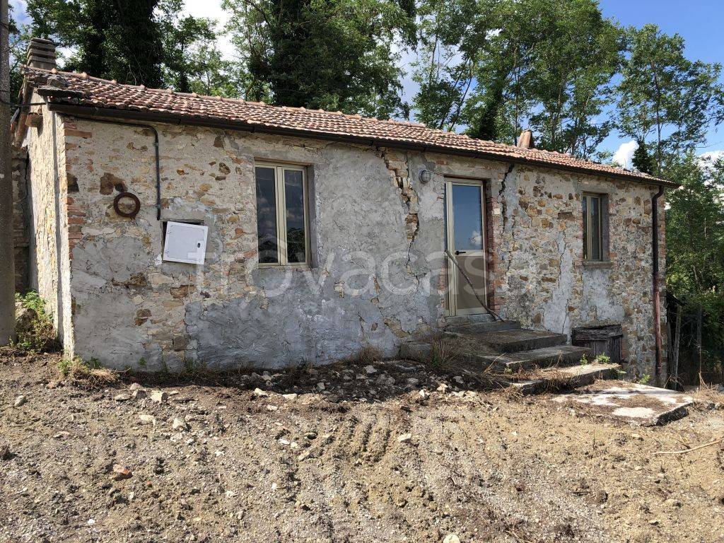 Casale in vendita a Travo località Canova Fradegola