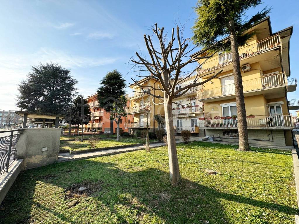 Appartamento in vendita a Gambettola via Viole, 67