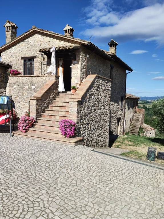 Casale in in vendita da privato a Massa Martana vocabolo Pugliano, 491