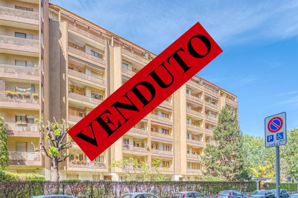 Appartamento in vendita a Torino via Valgioie, 86