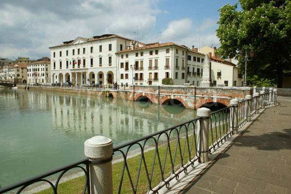 Negozio in affitto a Treviso