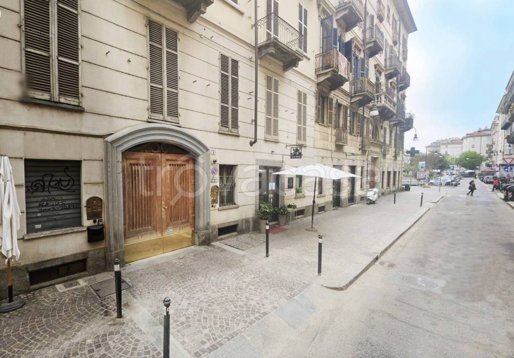 Appartamento in vendita a Torino via Carlo Ignazio Giulio