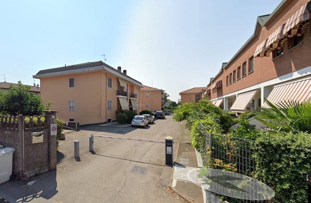 Appartamento in vendita a Lainate via Gaetano Donizetti