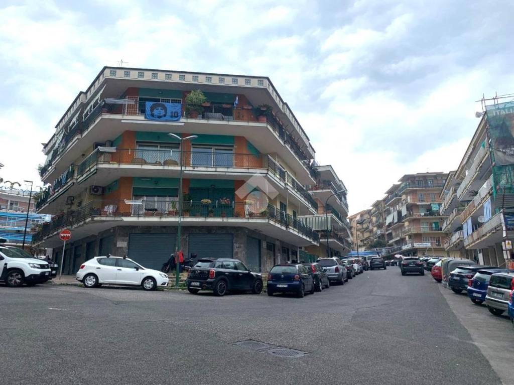 Garage in vendita a Napoli viale Poggio di Capodimonte, 53