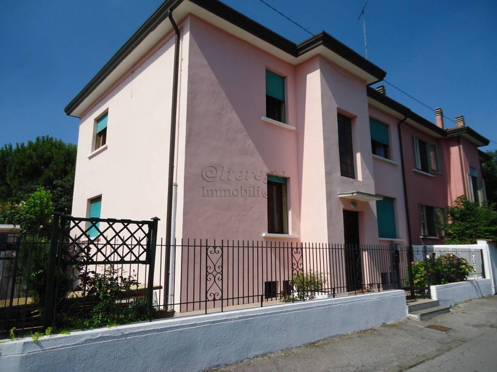 Casa Indipendente in vendita a Venezia via Angelo Toffoli