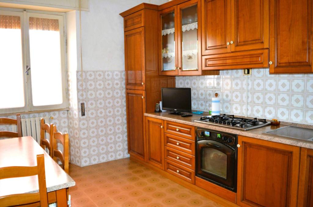 Appartamento in vendita ad Aprilia via Villini, 9