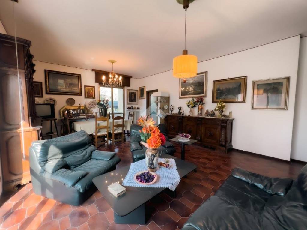 Appartamento in vendita a Bergamo via bergametti, 10