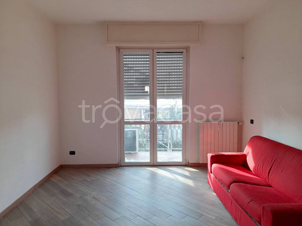 Appartamento in vendita a Lainate via Re Umberto I, 14