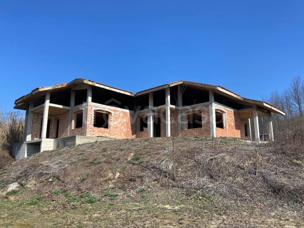 Villa Bifamiliare in vendita a Castell'Alfero regione Valle