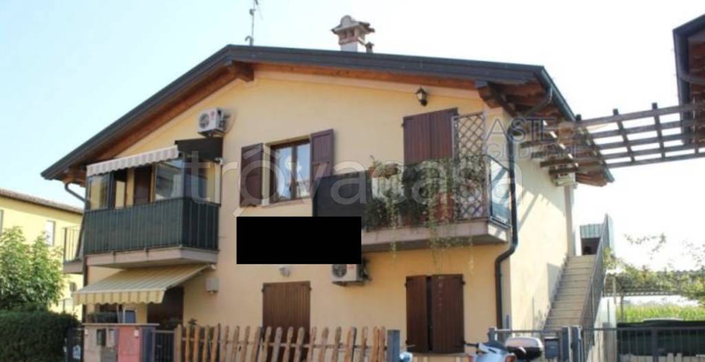 Appartamento all'asta a Desenzano del Garda via Vaccarolo, 18