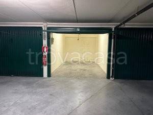 Garage in vendita a Genova via Vernazza