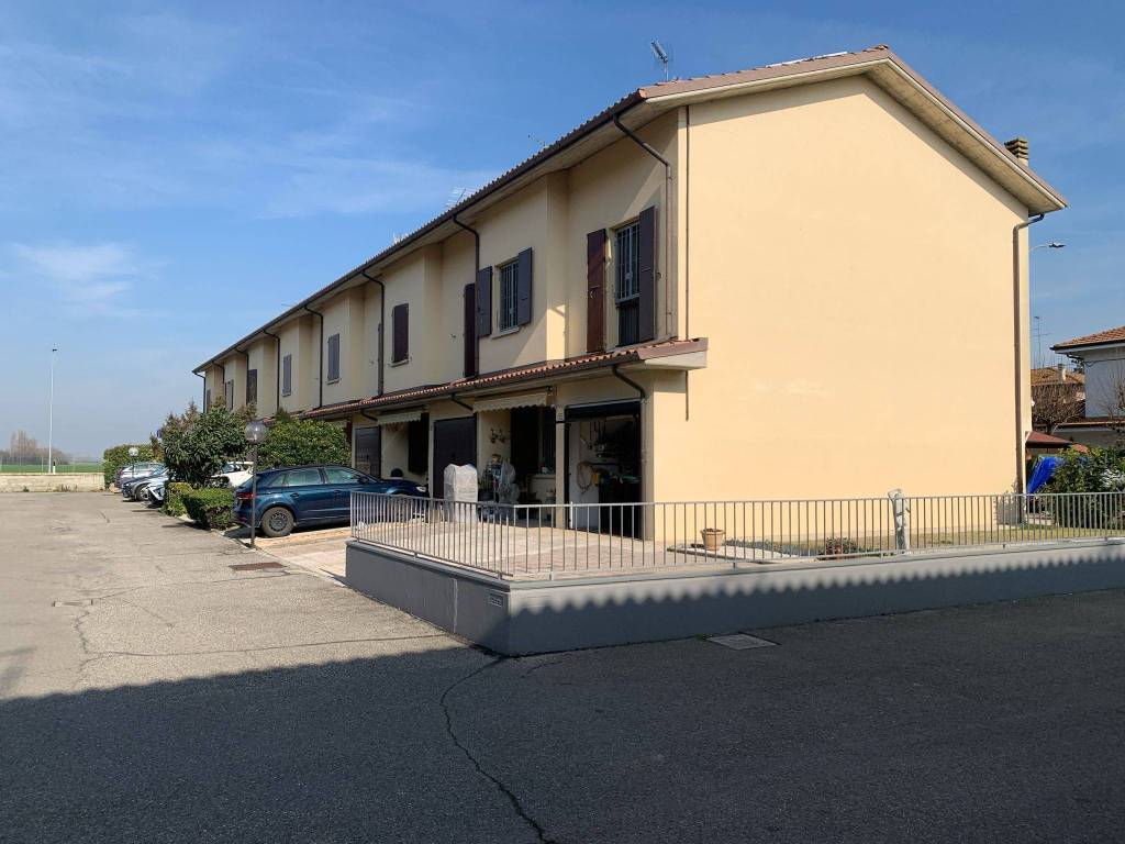 Villa a Schiera in vendita a Molinella stradello Chiesa, 2