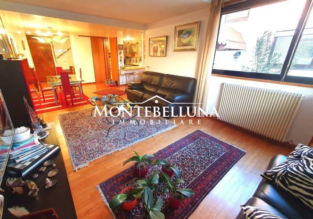 Villa a Schiera in vendita a Montebelluna via Monte Pelmo, 16