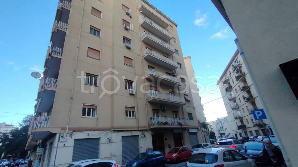 Appartamento in vendita a Palermo via Ruggero Leoncavallo, 15