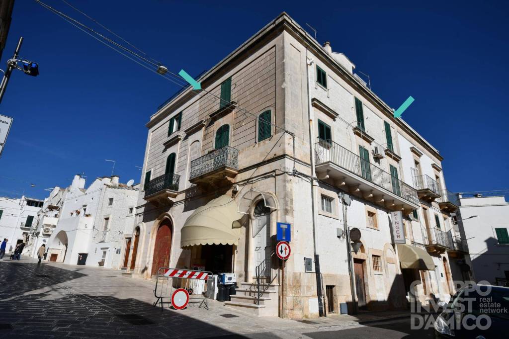 Appartamento in vendita a Cisternino via Dante Alighieri