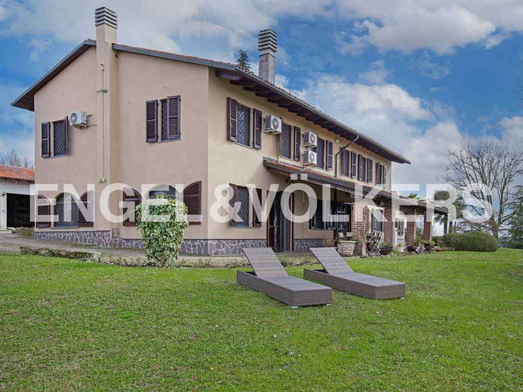 Villa in vendita a Casale Monferrato strada Rolasco, 93