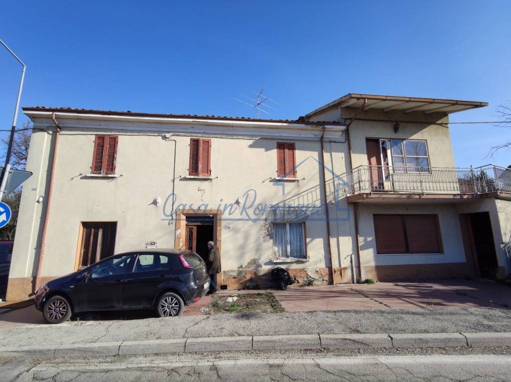 Villa Bifamiliare in vendita a Montescudo-Monte Colombo via Trebbio