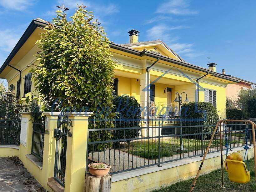 Villa Bifamiliare in vendita a Rimini via g. Toniolo