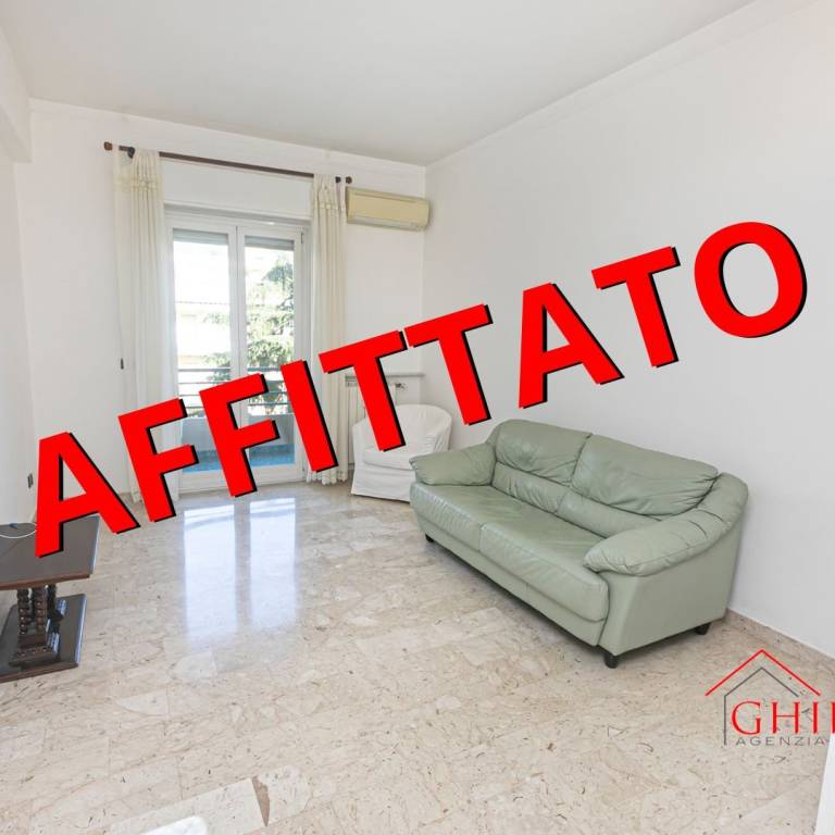 Appartamento in affitto a Genova via Chiaravagna, 10A