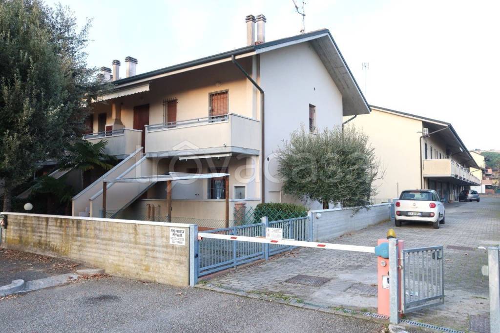 Villa a Schiera in vendita a Cervia via Pinarella