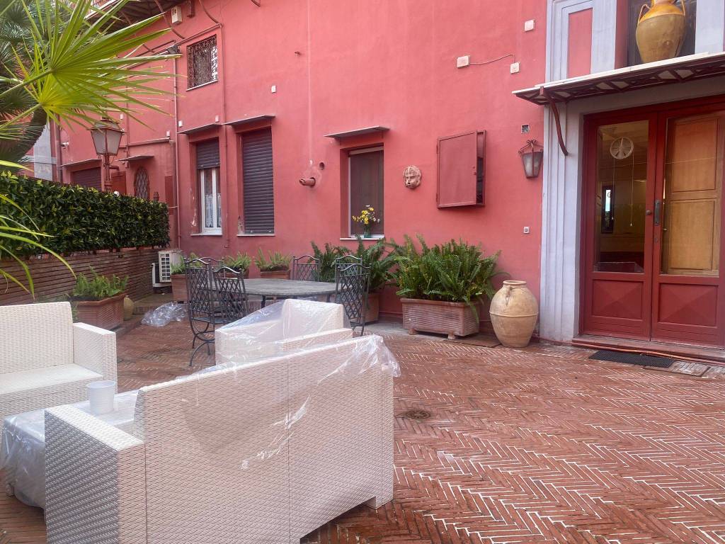 Appartamento in affitto a Napoli via Posillipo, 320