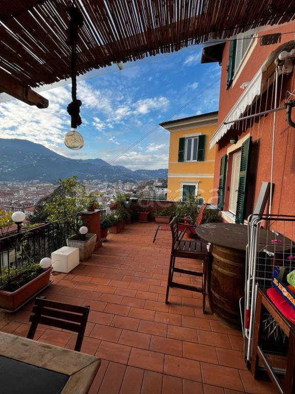 Appartamento in in vendita da privato a La Spezia via dei Colli, 83