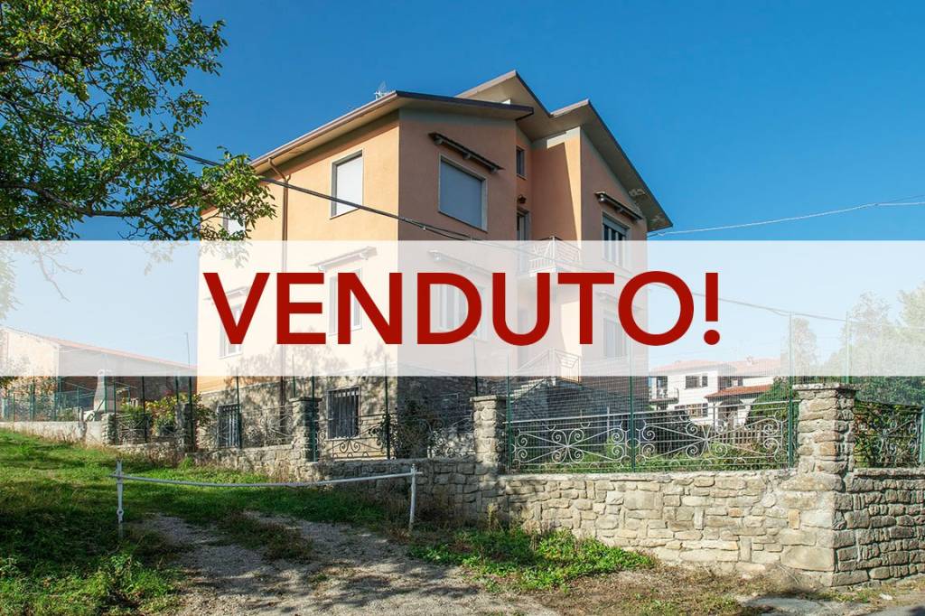 Villa in vendita a Varzi frazione Pietra Gavina