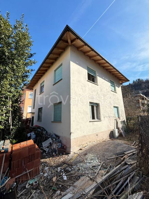 Casa Indipendente in vendita a Rovereto via Trieste 22