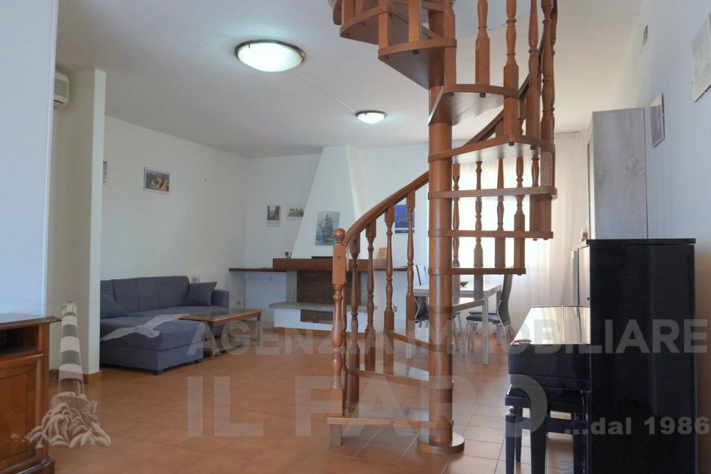 Appartamento in vendita a La Maddalena via Terralugiana