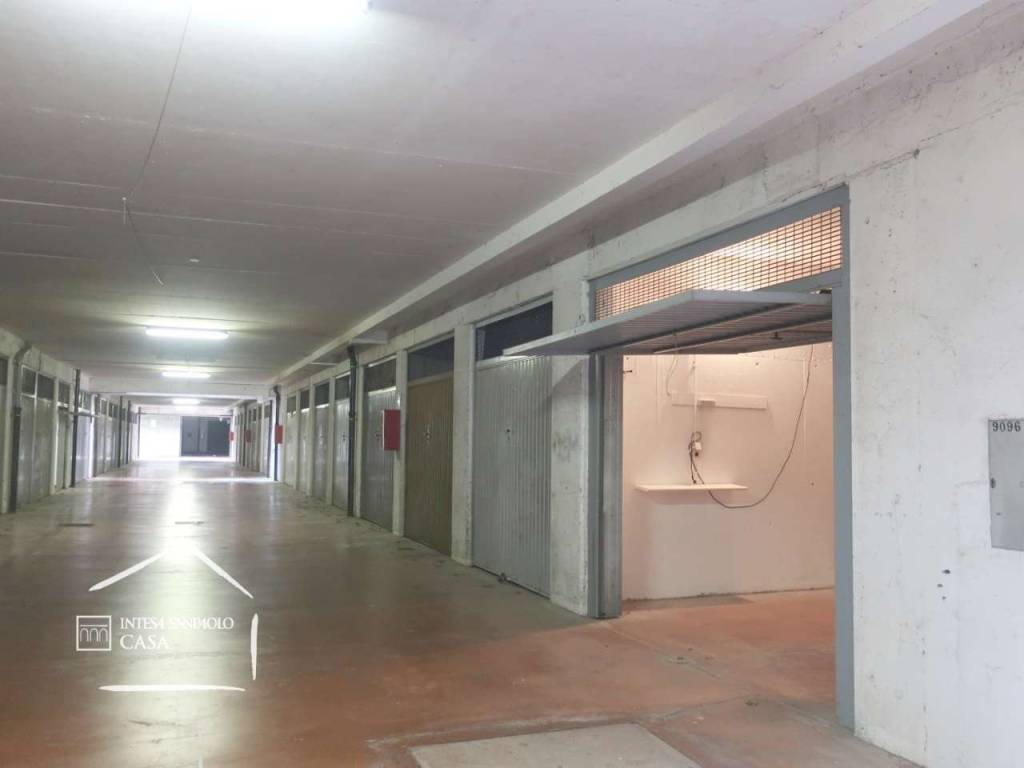 Garage in vendita ad Arenzano piazza Camillo Golgi 13