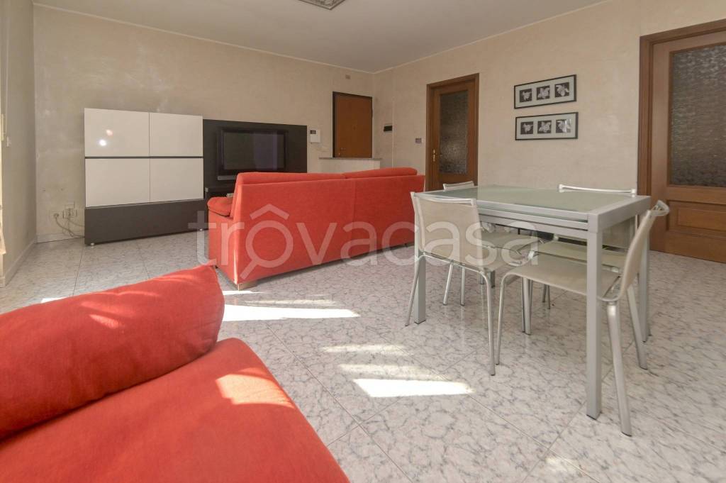 Appartamento in vendita a Torino via Monginevro, 122