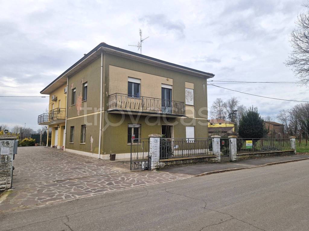 Villa Bifamiliare in vendita a Soliera via Pietro Mascagni, 75
